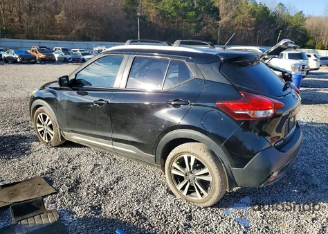 2019 Nissan Kicks S z USA, uszkodzony, nr VIN 3N1CP5CU5KL512236